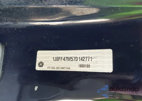 2007 Jeep Compass Sport z USA, uszkodzony, nr VIN 1J8FF47W57D142771